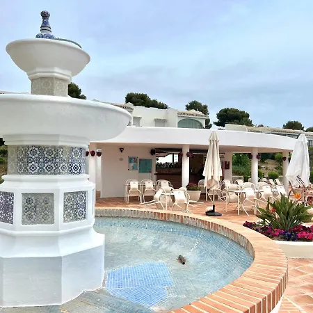 Lägenhet Bright With Amazing Terrace, Air, Overlooking The Garden And Sea, 2 Bedrooms, Sleeps 4, Swimming Pool And Gardens In A Very Quiet Area