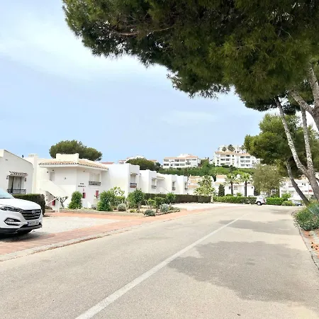 Bright With Amazing Terrace, Air, Overlooking The Garden And Sea, 2 Bedrooms, Sleeps 4, Swimming Pool And Gardens In A Very Quiet Area La Cala De Mijas